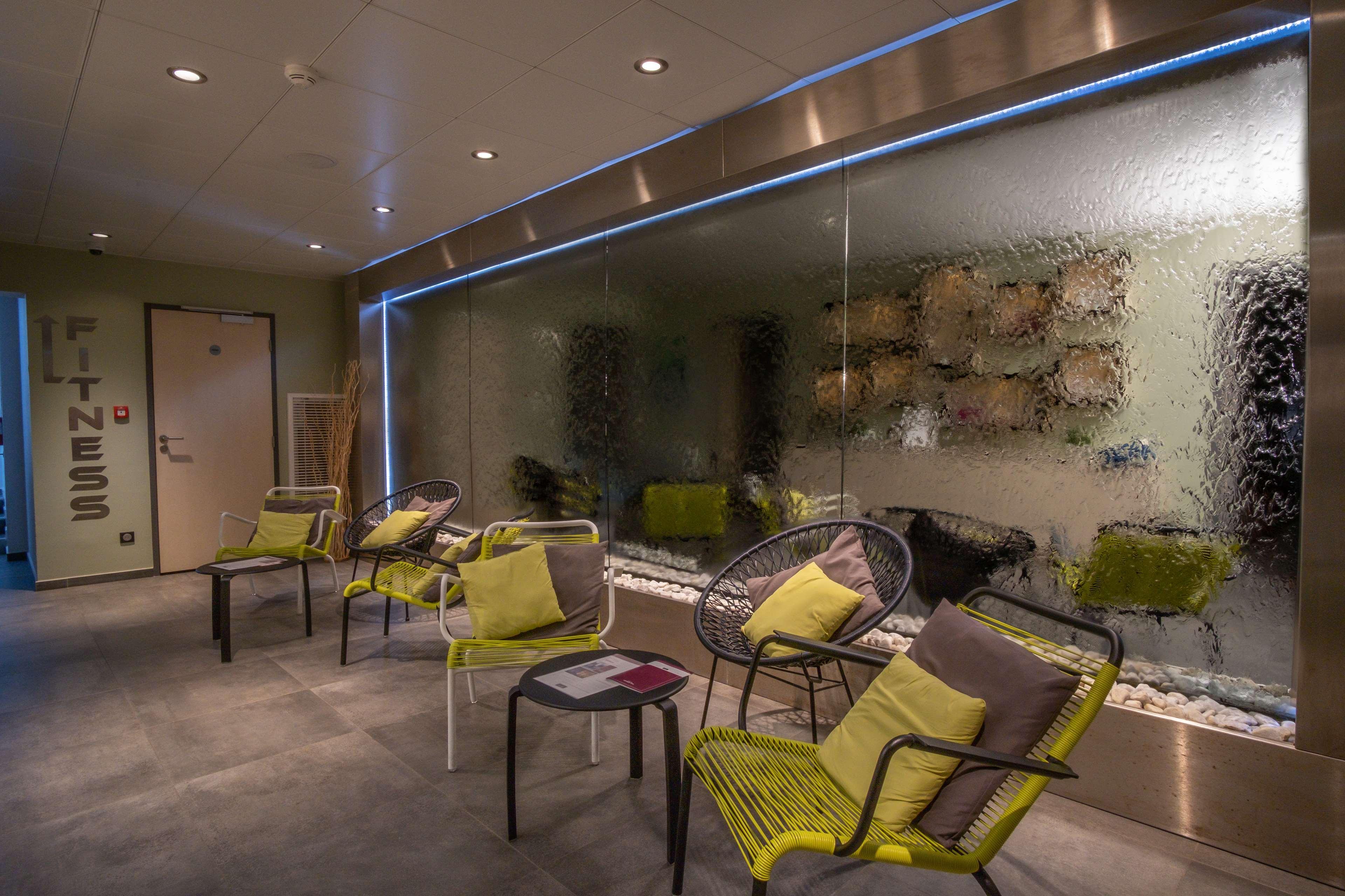 Kyriad Prestige Lyon Est - Saint Priest Eurexpo Hotel And Spa Εξωτερικό φωτογραφία
