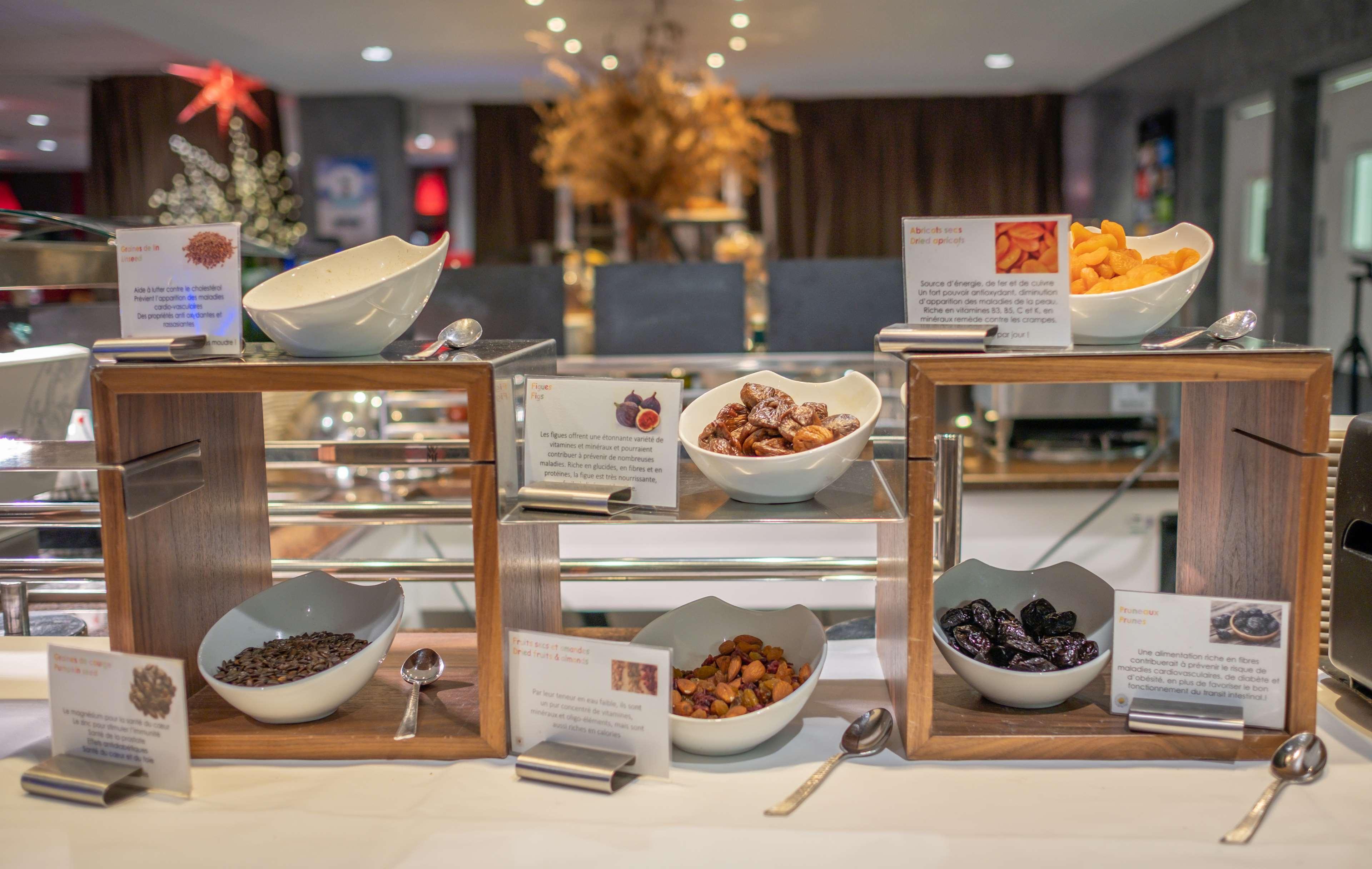 Kyriad Prestige Lyon Est - Saint Priest Eurexpo Hotel And Spa Εξωτερικό φωτογραφία